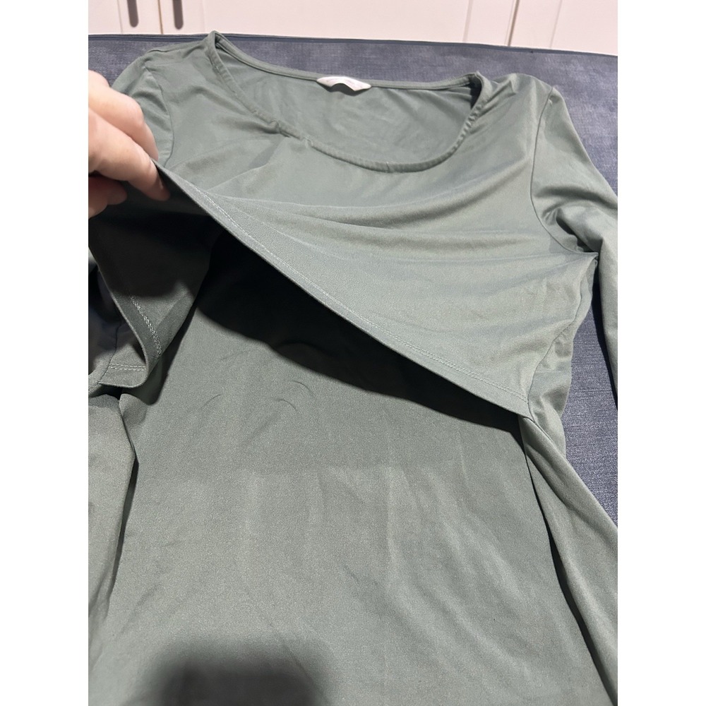 Kindred Bravely Olive Green Women's Nursing Long Sleeve Shirt Size Medium - Picture 2 of 7